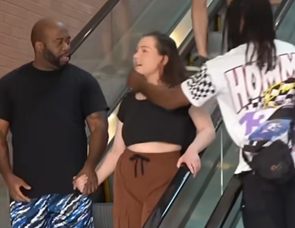 רצה לעשות מתיחה בקניון אבל זה נגמר ככה